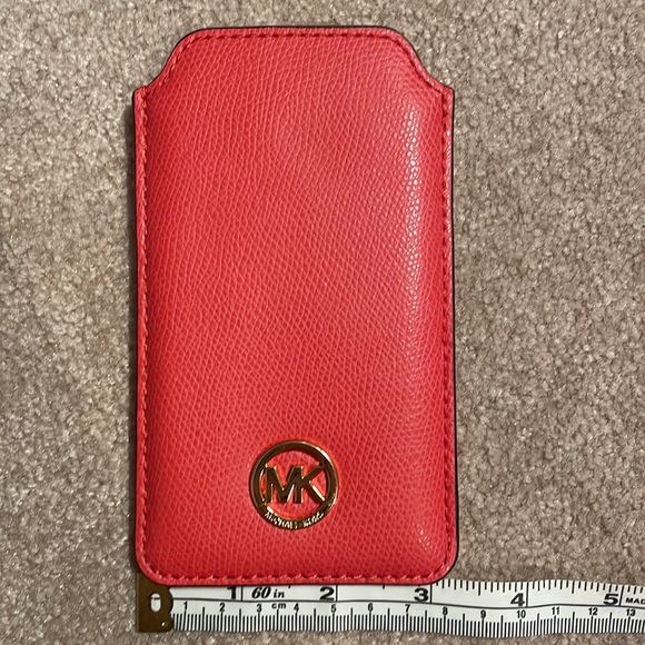 Michael Kors coral phone sleeve - Picture 2 of 4